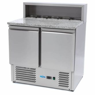   Maxima 09400200 Pizzaelőkészítő hűtött munkaasztal, kétajtós, 285 literes, beépített feltéthűtővel (5xGN1/6)