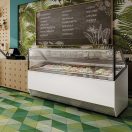 Fagylaltpult, 18/12 tégelyhelyes, sík üveggel, ventilációs hűtéssel "MILLENIUM" – ISA MILLENNIUM ST18